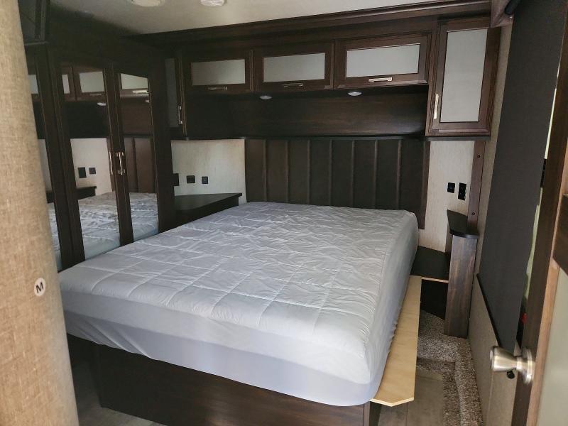 2019 Grand Desi 2019 Momentum Recreational Vehicle (RV)