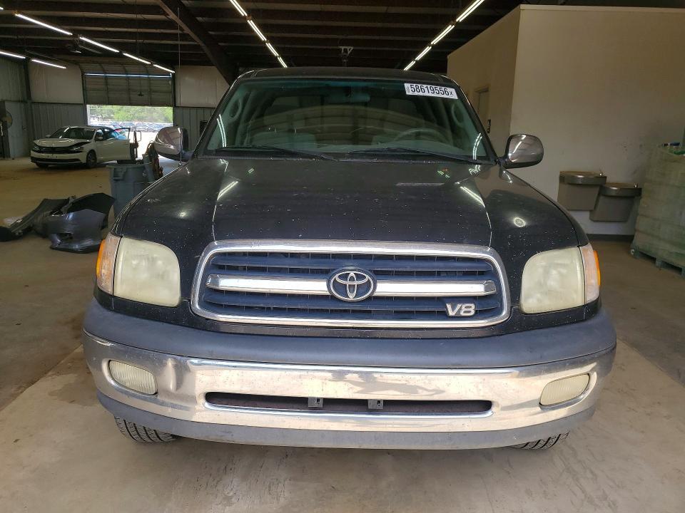 2002 Toyota Tundra SR5 V8