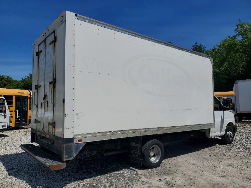 2020 Chevrolet Express Delivery Truck