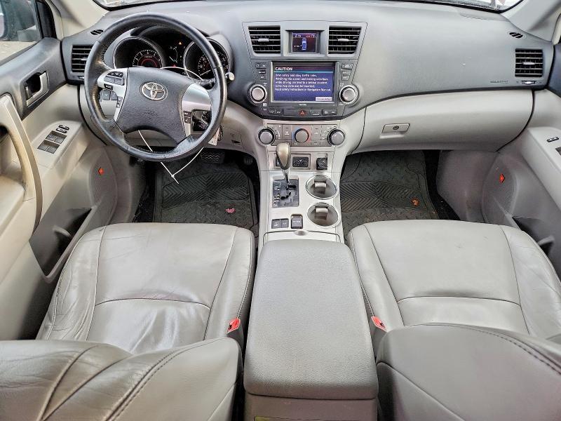 2012 Toyota Highlander se