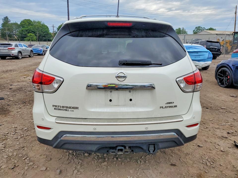 2015 Nissan Pathfinder s