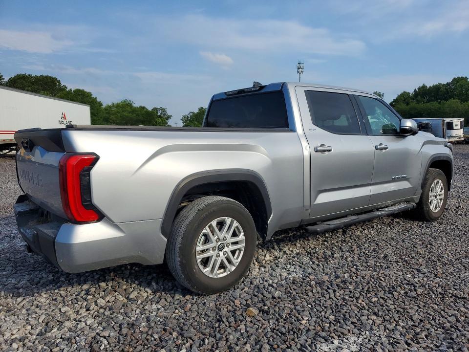 2022 Toyota Tundra Crewmax SR5