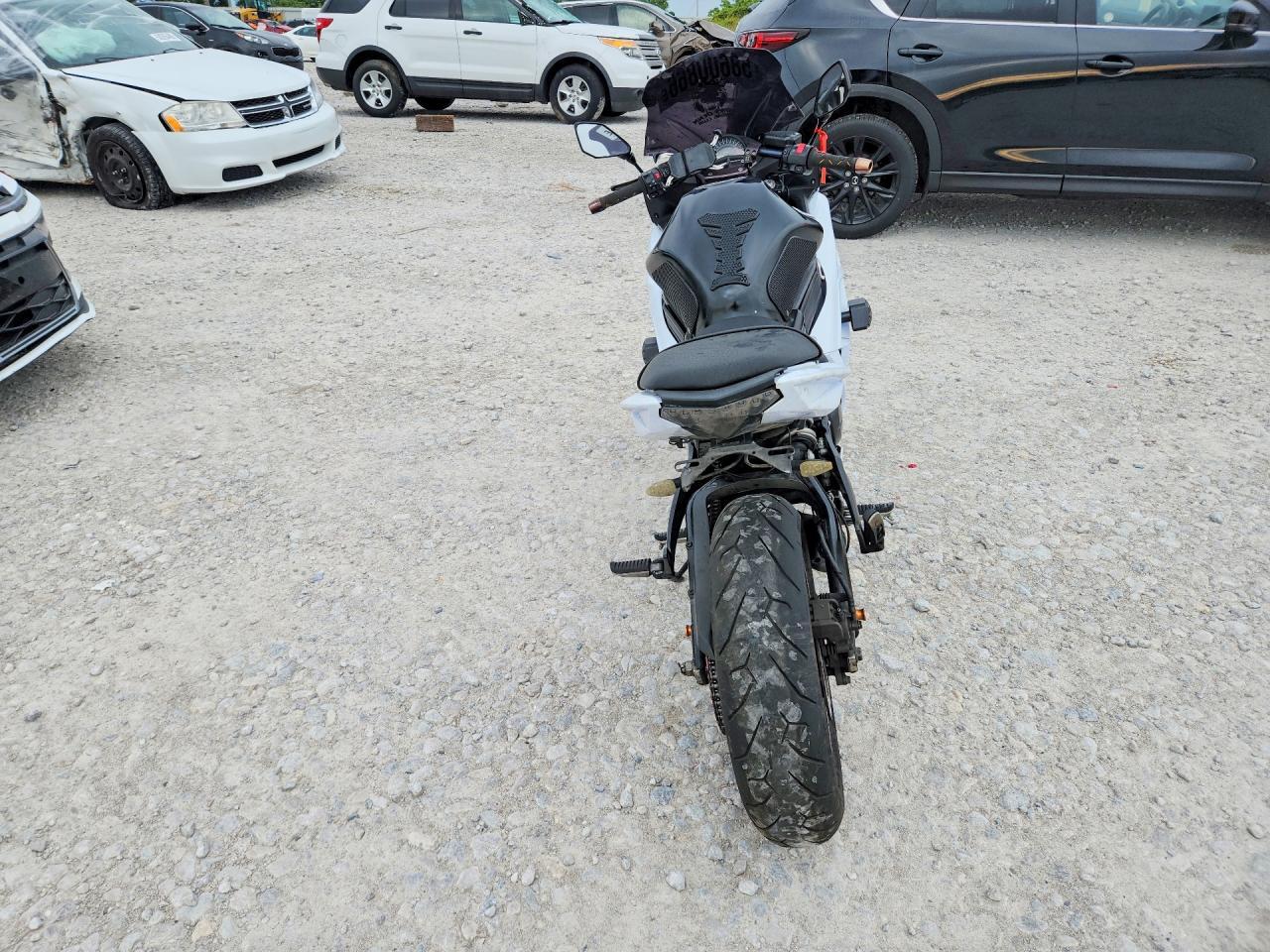 2014 Kawasaki EX650 F