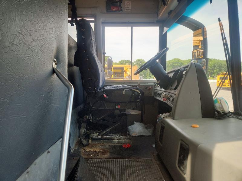 2012 Thomas SAF-T-LINER HDX-School Bus