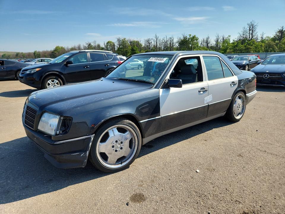 1995 Mercedes-Benz E 320 Base