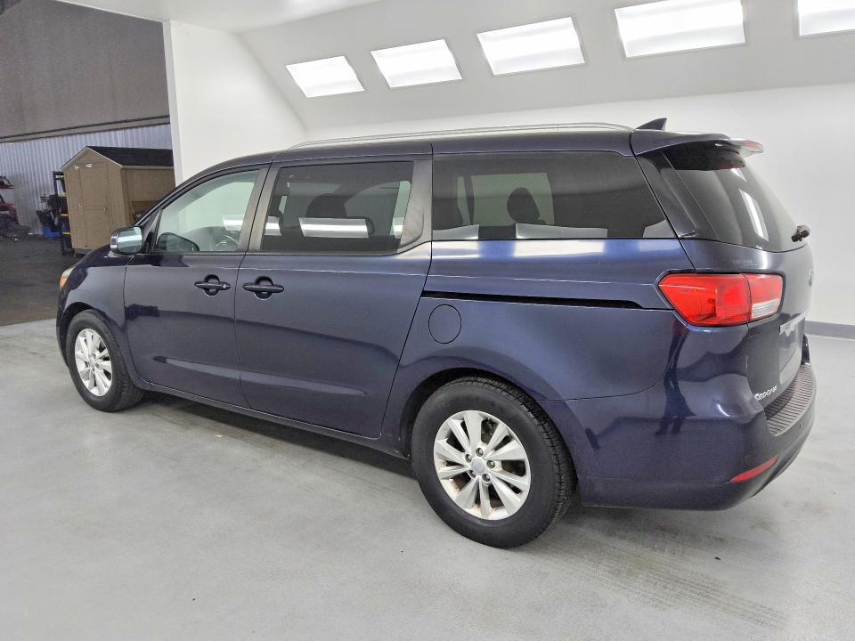 2018 KIA Sedona lx