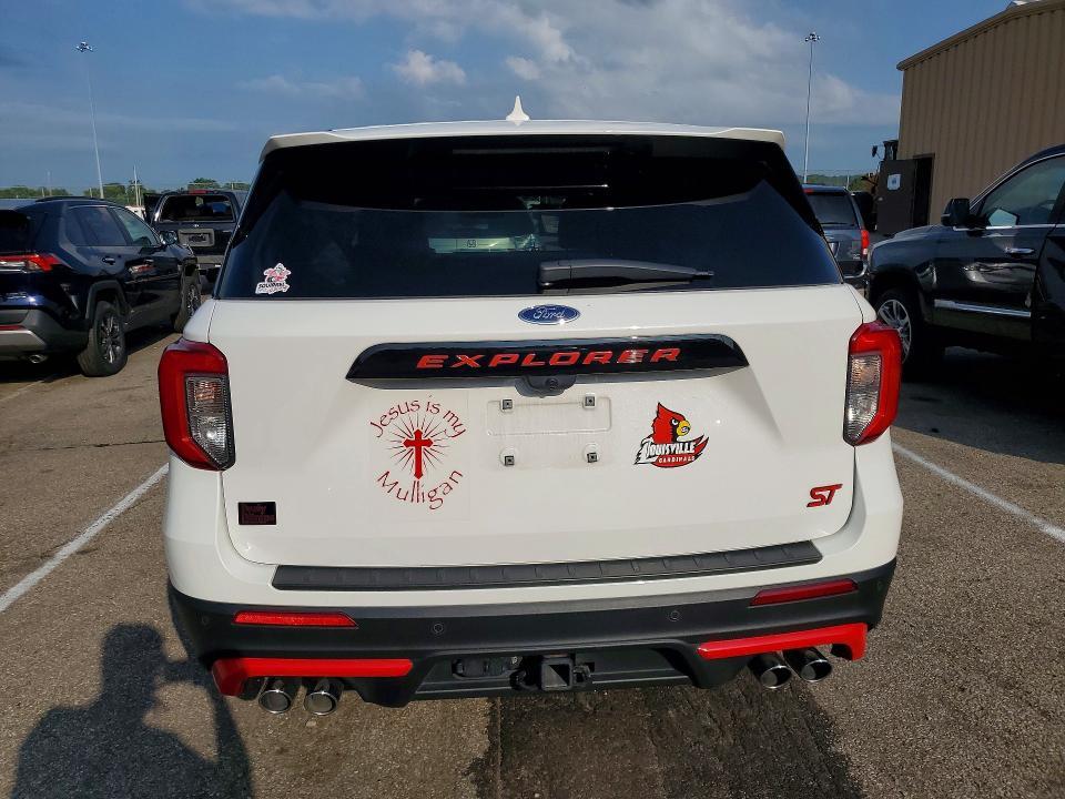 2022 Ford Explorer st