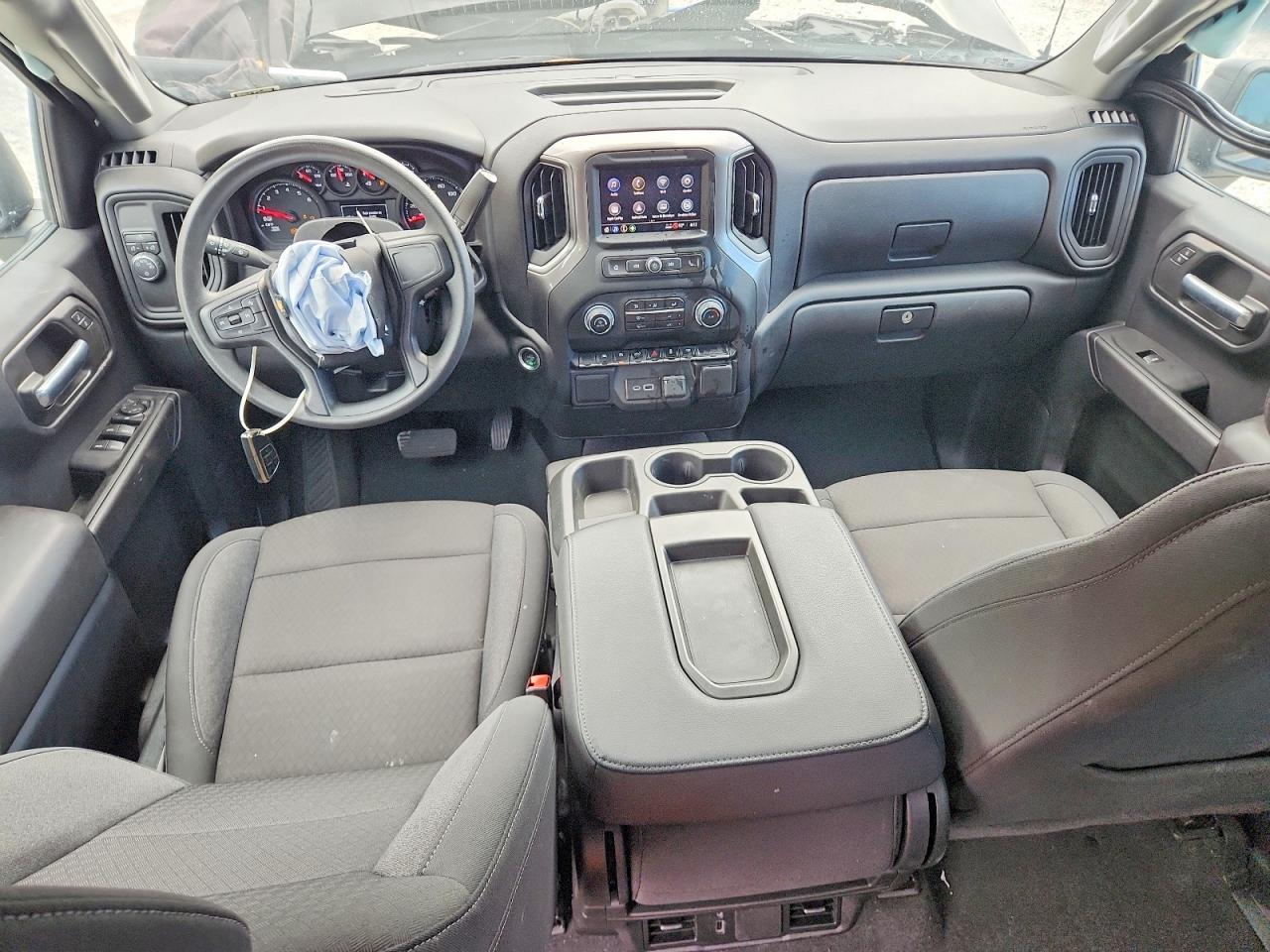 2025 Chevrolet Silverado C1500 Custom