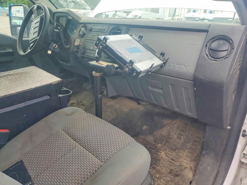 2013 Ford F450 Super Duty Bucket Truck