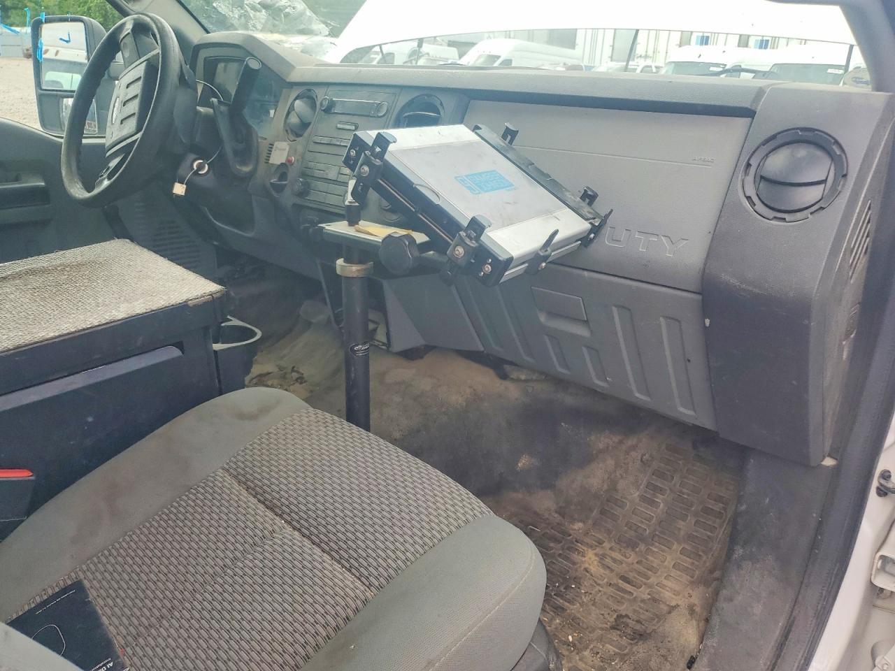 2013 Ford F450 Super Duty Bucket Truck