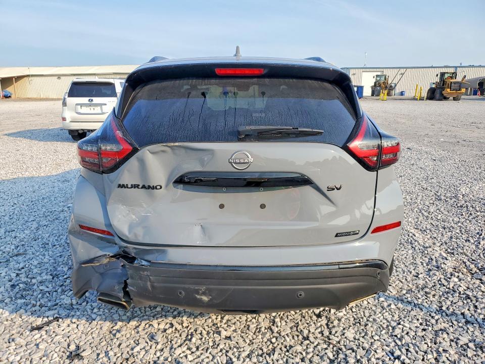 2023 Nissan Murano sv