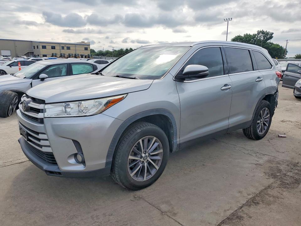 2019 Toyota Highlander xle