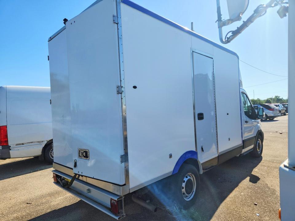 2022 Ford Transit Delivery Truck