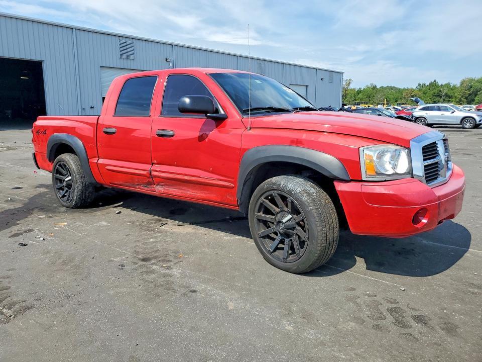 2005 Dodge Dakota Quad SLT