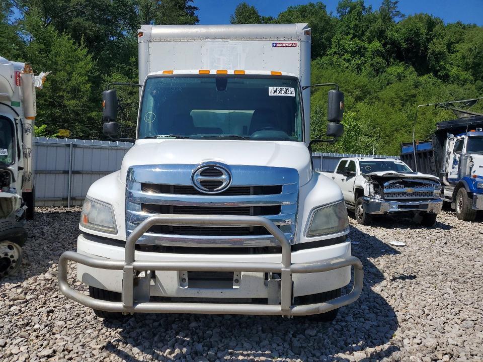 2018 Hino BOX Truck