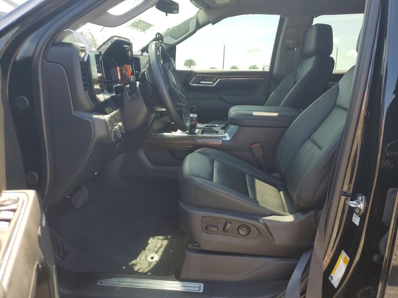 2025 Chevrolet Silverado K1500 LT Trail Boss