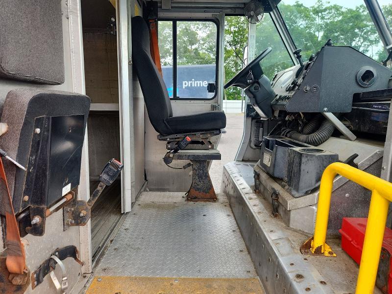2020 Ford F59 Delivery Truck