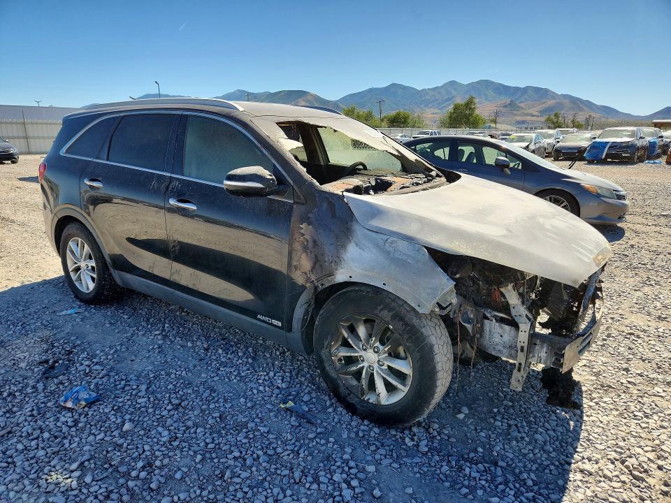 2016 KIA Sorento lx V6