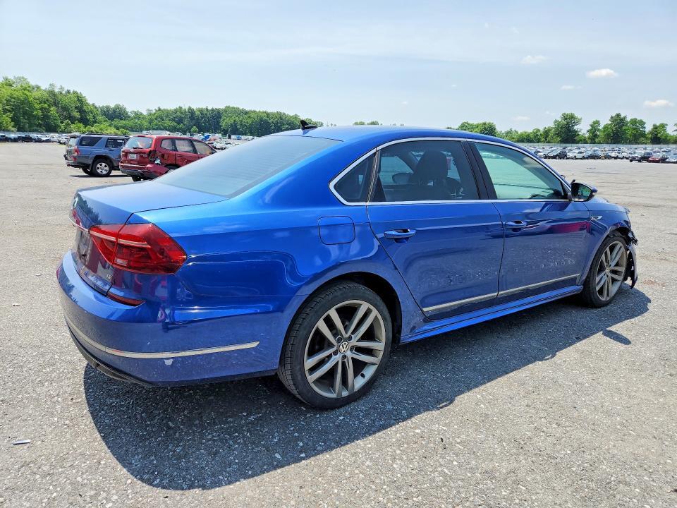 2017 Volkswagen Passat R-line