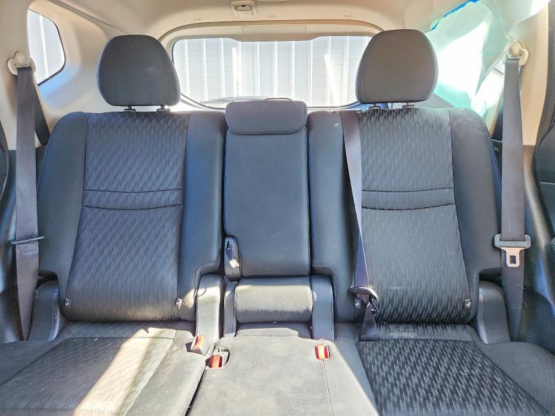 2018 Nissan Rogue s