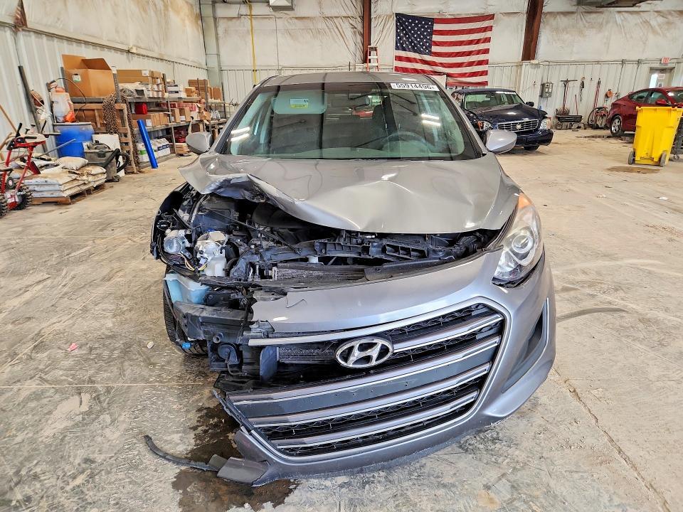 2017 Hyundai Elantra gt Base