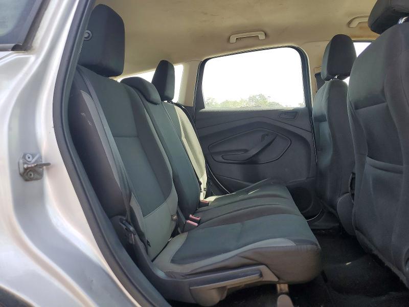 2016 Ford Escape s