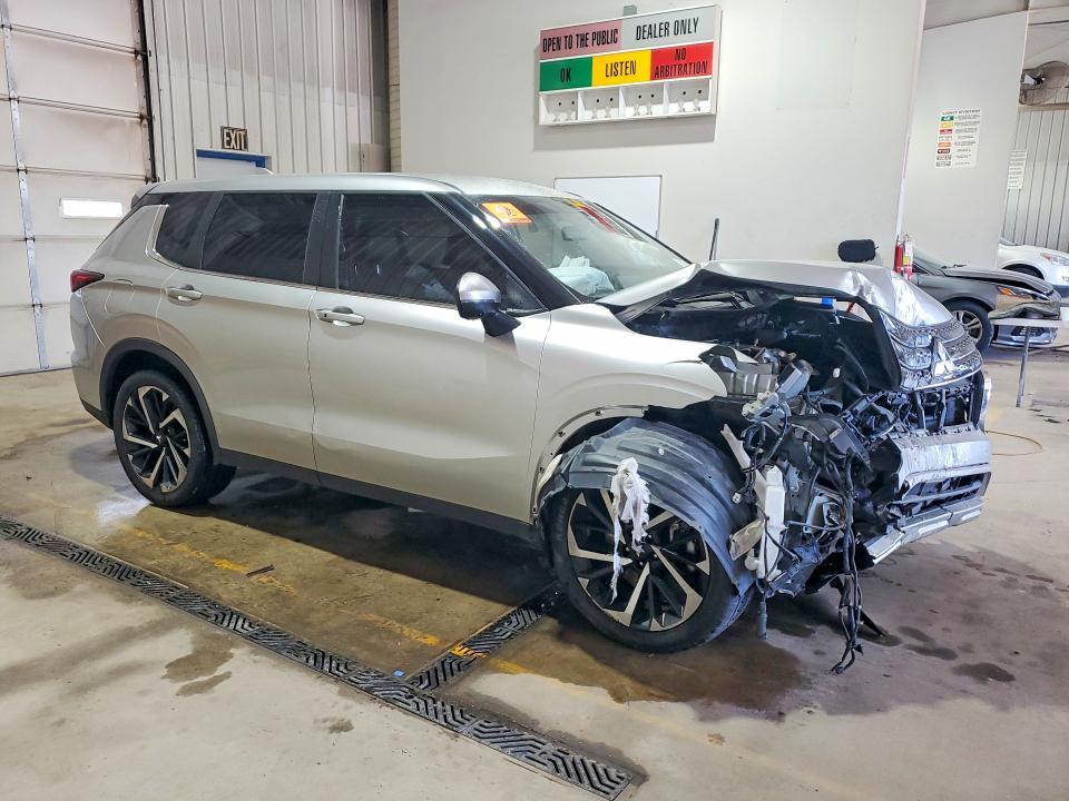 2022 Mitsubishi Outlander se