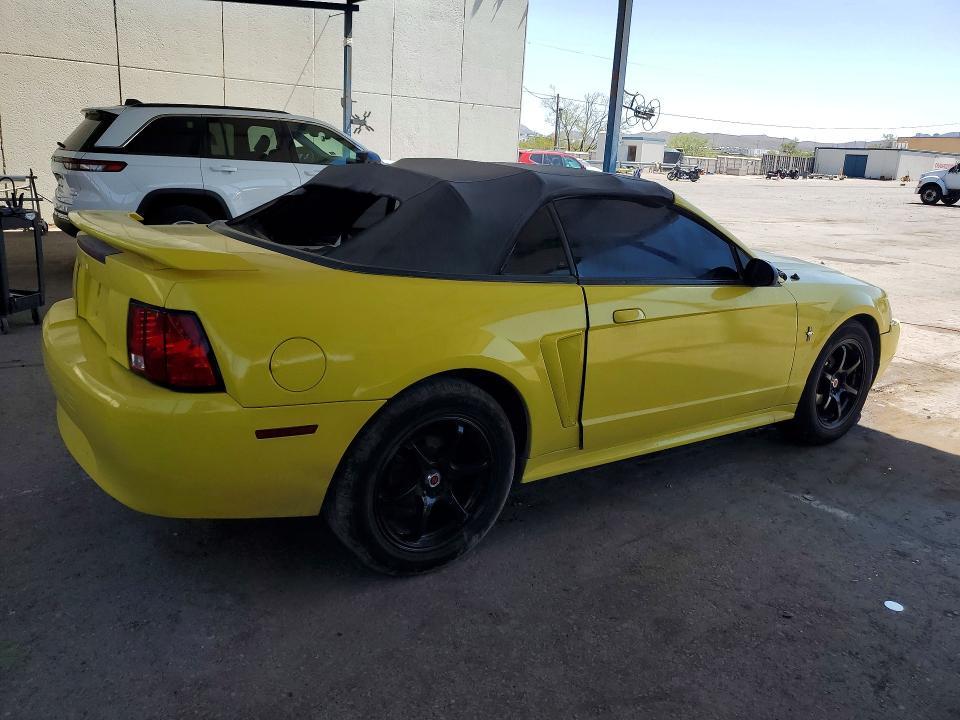 2003 Ford Mustang