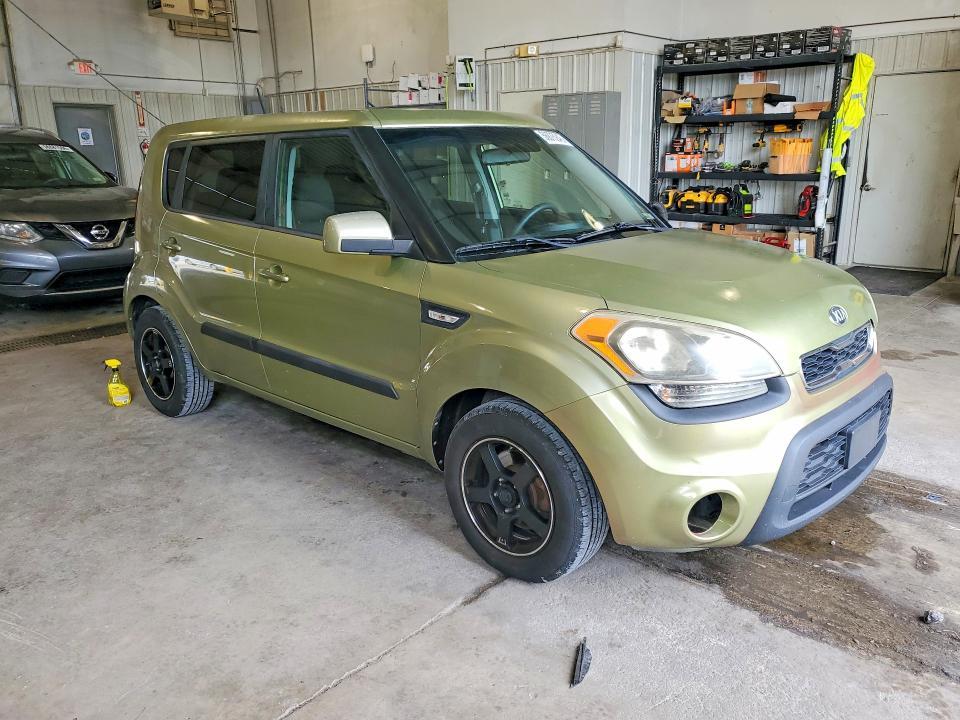 2013 KIA Soul Base