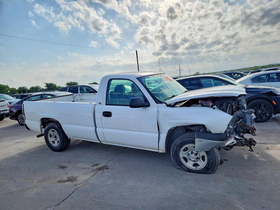 2004 Chevrolet Silverado C1500