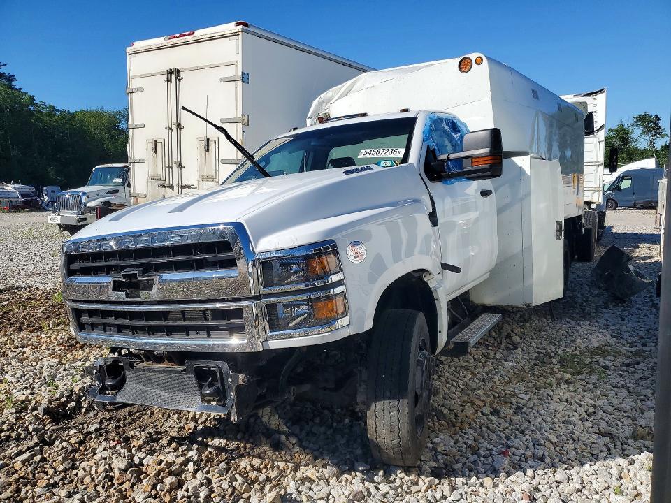 2022 Chevrolet Silverado Medium Duty