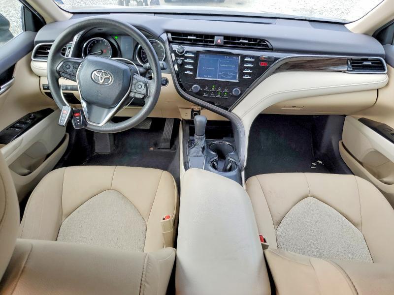 2019 Toyota Camry le