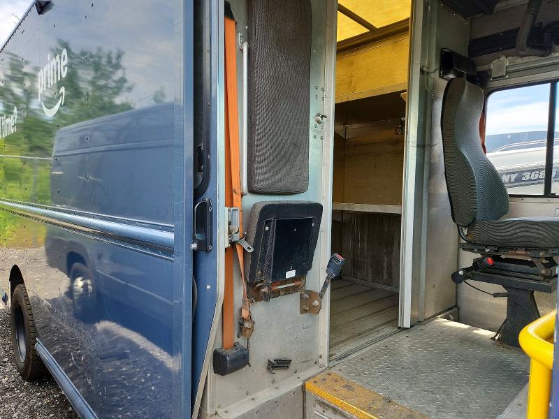 2020 Ford F59 Delivery Truck