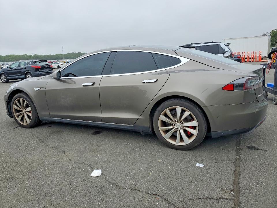 2015 Tesla Model s P85d