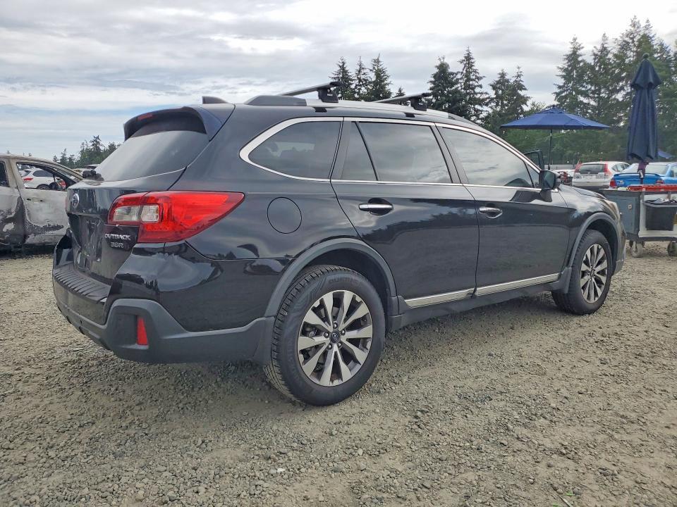 2018 Subaru Outback Touring