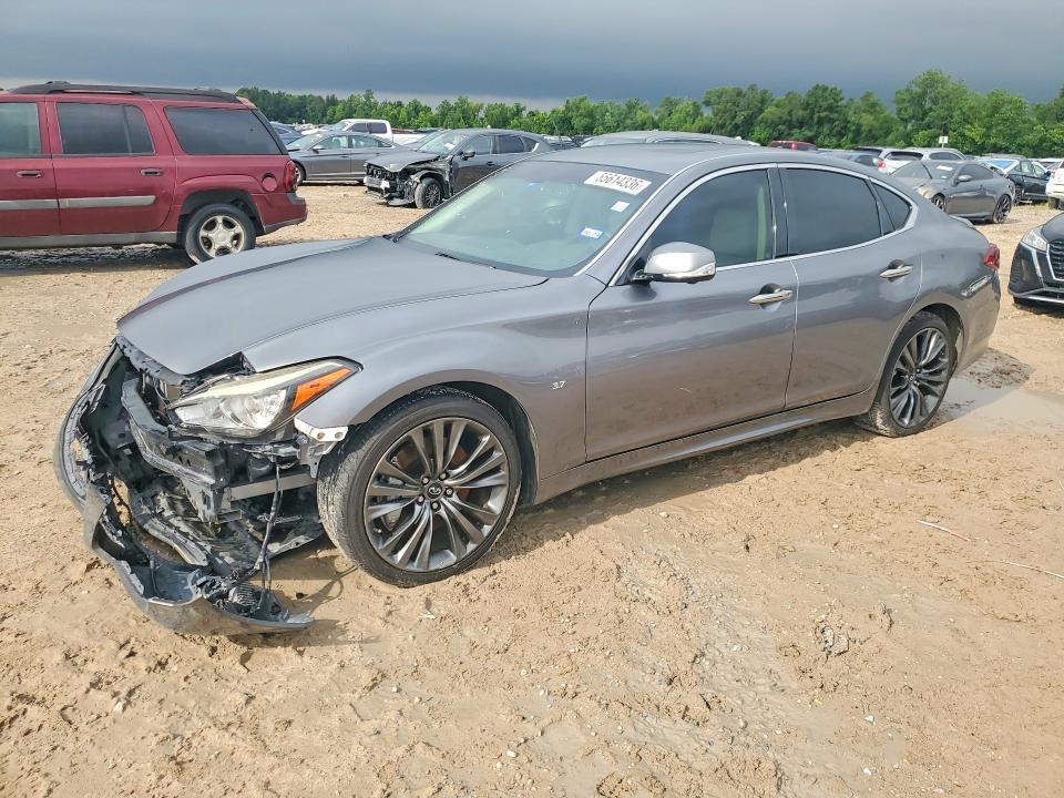 2018 Infiniti Q70 3.7 Luxe