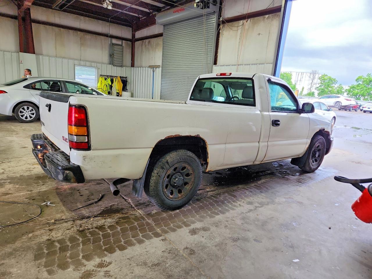 2006 GMC New Sierra C1500