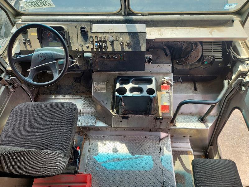 2020 Freightliner Chassis m Line Walk-in van