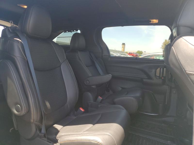 2026 Toyota Sienna Woodland Edition