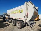 2019 Peterbilt 520 Refuse Truck