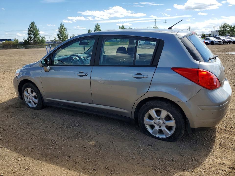 2011 Nissan Versa 1.8 s