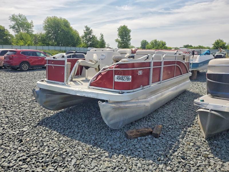 2019 Bennington Pontoon