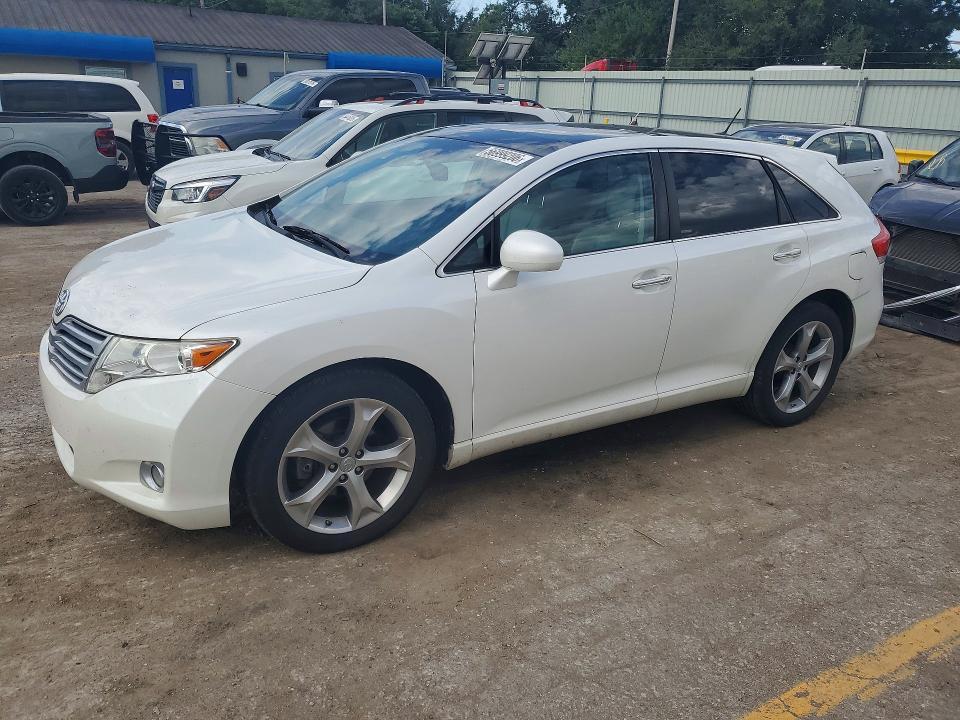 2011 Toyota Venza awd V6