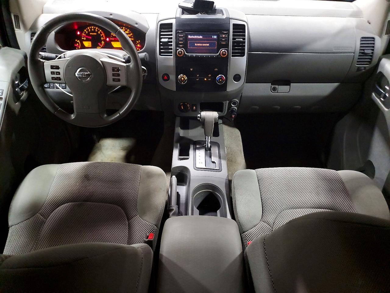 2016 Nissan Frontier SV