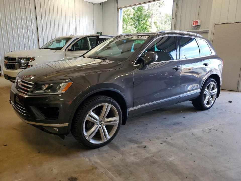2017 Volkswagen Touareg Executive