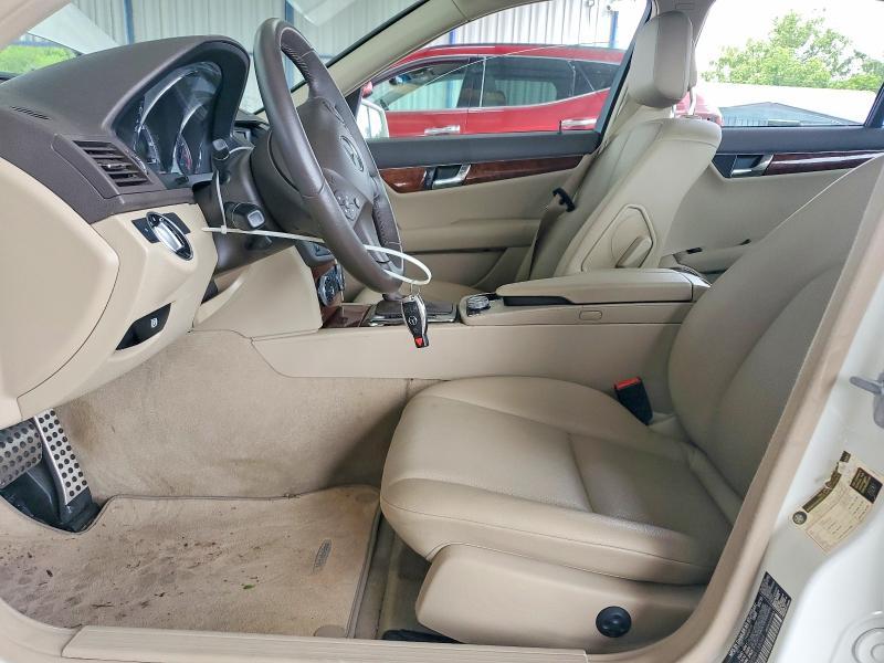 2011 Mercedes-Benz C300
