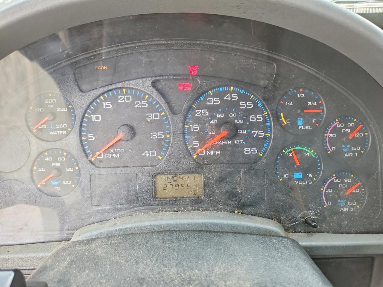 2004 International 4300 Delivery Truck