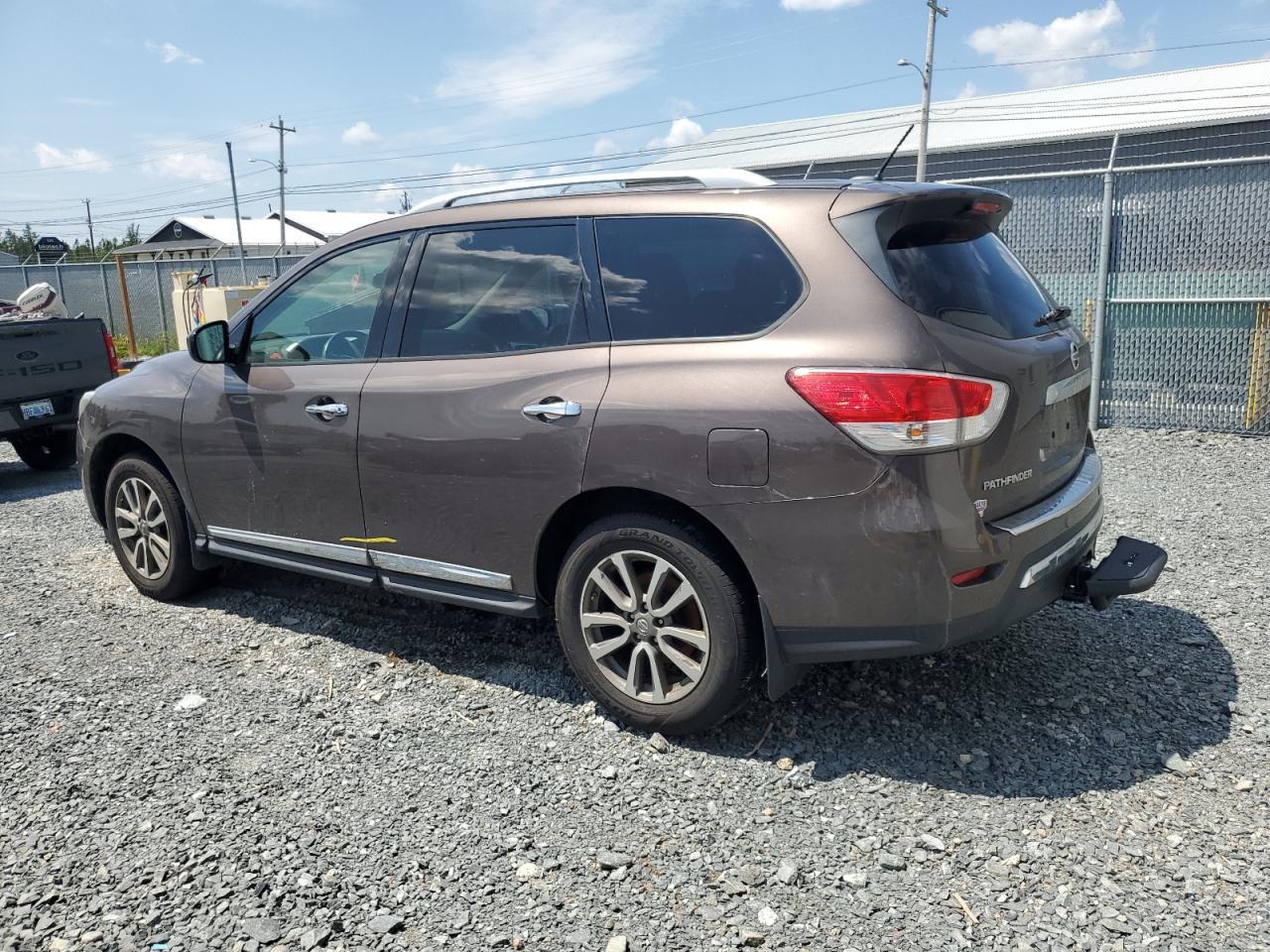 2015 Nissan Pathfinder s