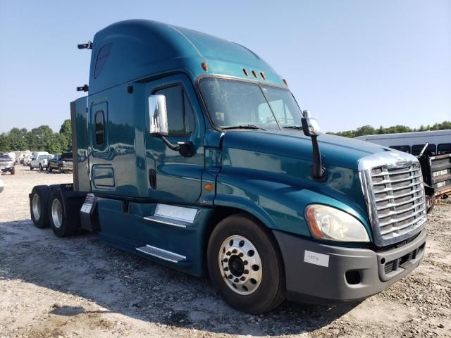 2013 Freightliner Cascadia 125