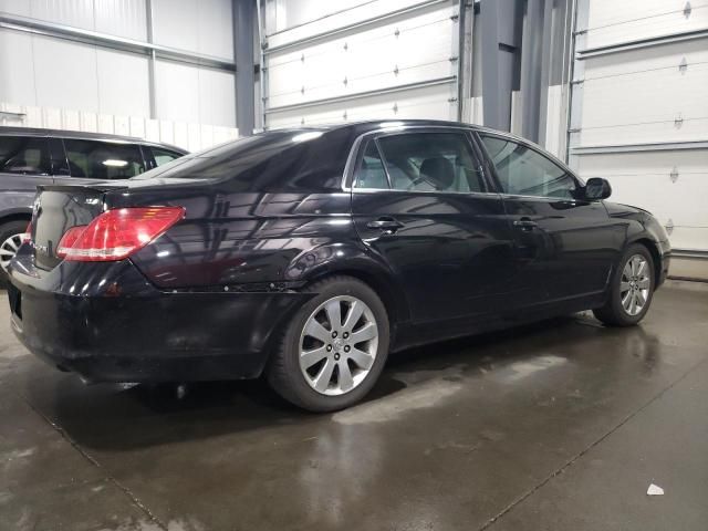 2005 Toyota Avalon XL